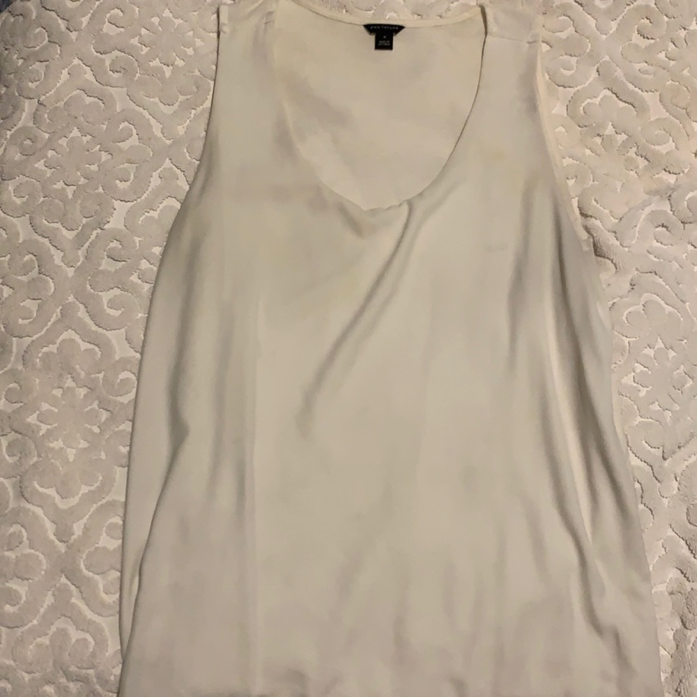 ANN TAYLOR WHIT TANK TOP